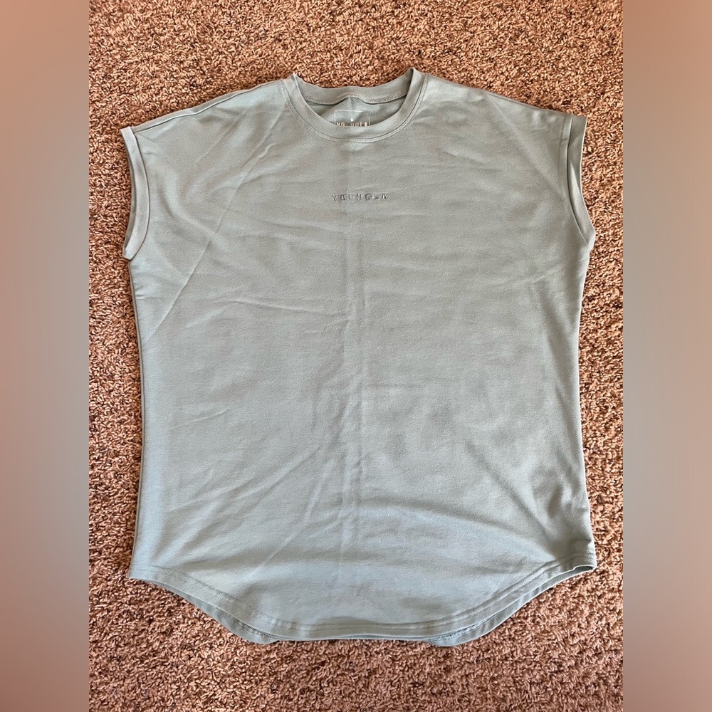 YoungLA size large men’s workout shirt
